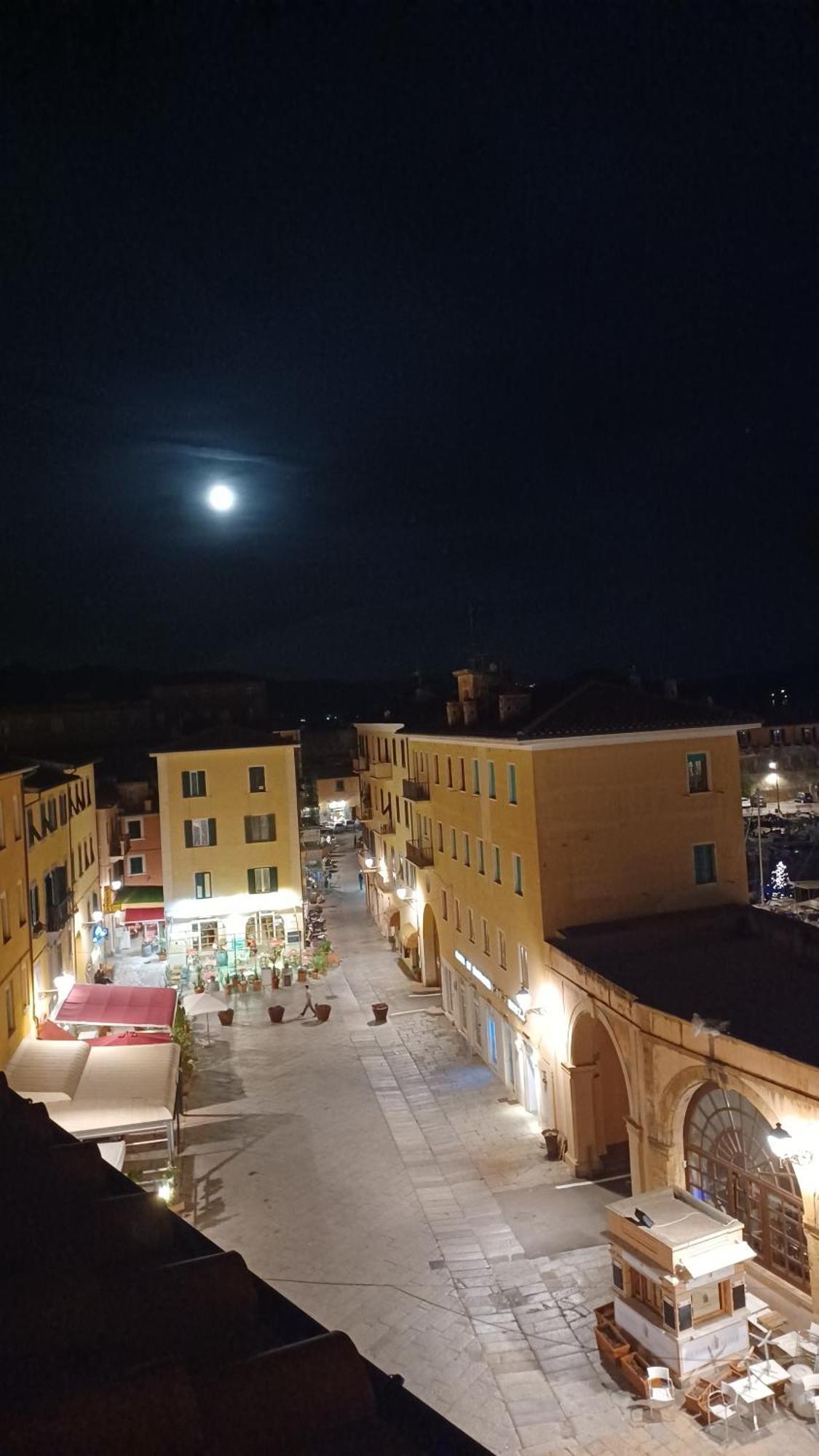 Porta Del Mare Guest house *